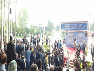 وزیر نفت: اخباری که درباره سهمیه بندی بنزین منتشر می شود مثل همیشه دروغ است