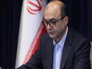 دولت‌آبادی به آن طرف خیابان رفت