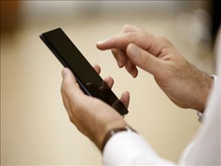 ممنوعیت موقت ثبت تلفن همراه مسافری از کشور عراق