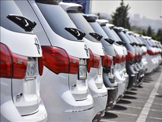 تخصیص خودرو با قیمت کارخانه به مدیران ایران‌خودرو باید به‌سرعت ابطال شود