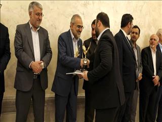 ارفع نشان رفیع واحد برتر صنعتی و معدنی گرفت