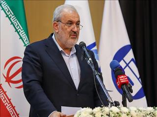 رانت در بخش صنعت باید حذف شود/ خودروسازان انتقادپذیر باشند