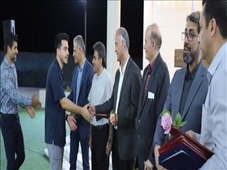 تکریم مجاهدان سنگر اقتصاد کشور در منطقه ویژه اقتصادی لامرد