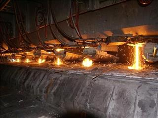 رکورد جدید تولید ۸ ذوب ریل مارک R۲۶۰ در یک روز در ذوب آهن اصفهان