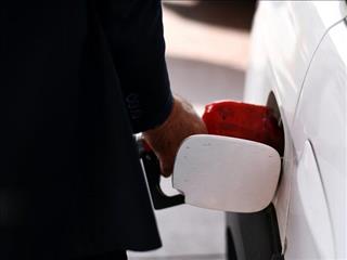 آغاز عرضه بنزین سوپر وارداتی از فردا