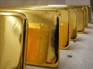 قیمت طلای جهانی در قله ماندنی شد