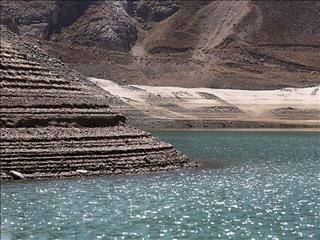 کاهش ۴۲ درصدی ورودی آب سدها؛ هشدار صنعت آب از پاییز کم‌بارش