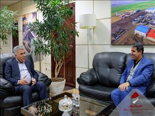 دیدار نماینده قروه با مدیرعامل صبانور در تهران/ قدردانی شیخی‌زاده از «ایثار مدیریتی» اسماعیلی